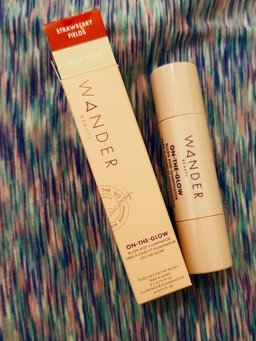 AND On-The-Glow Dual-Ended Highlighter & Blush Stick - Nude Beige